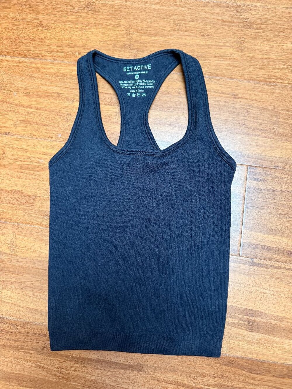 SET Active ribbed black tank top